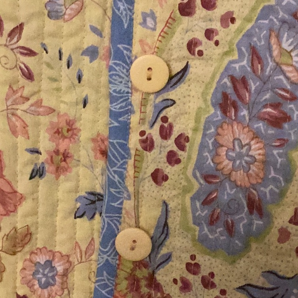 Provence Reversible floral yellow/ blue paisley lightweight spring/summer NWT - Picture 7 of 9